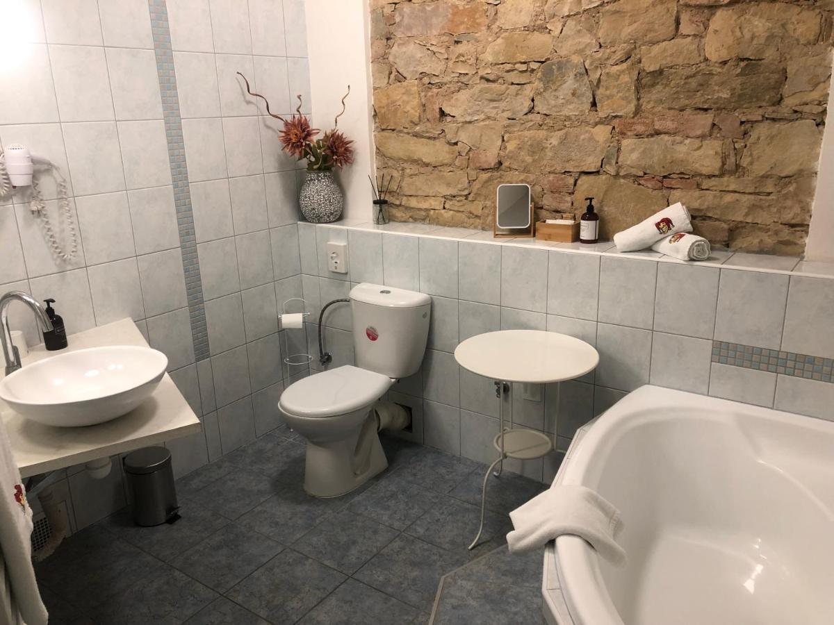 Penzion U Kašpara Lovosice Esterno foto